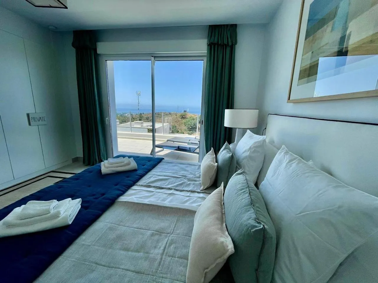 Panoramic Penthouse - Bay Of Marbella Apartment 0*,  Spain
